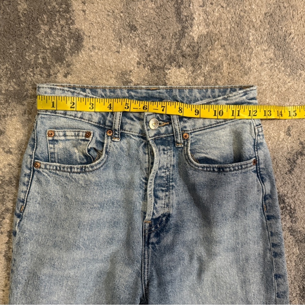 H&M Long Classic Light Blue Women's Jeans - Picture 5 of 6